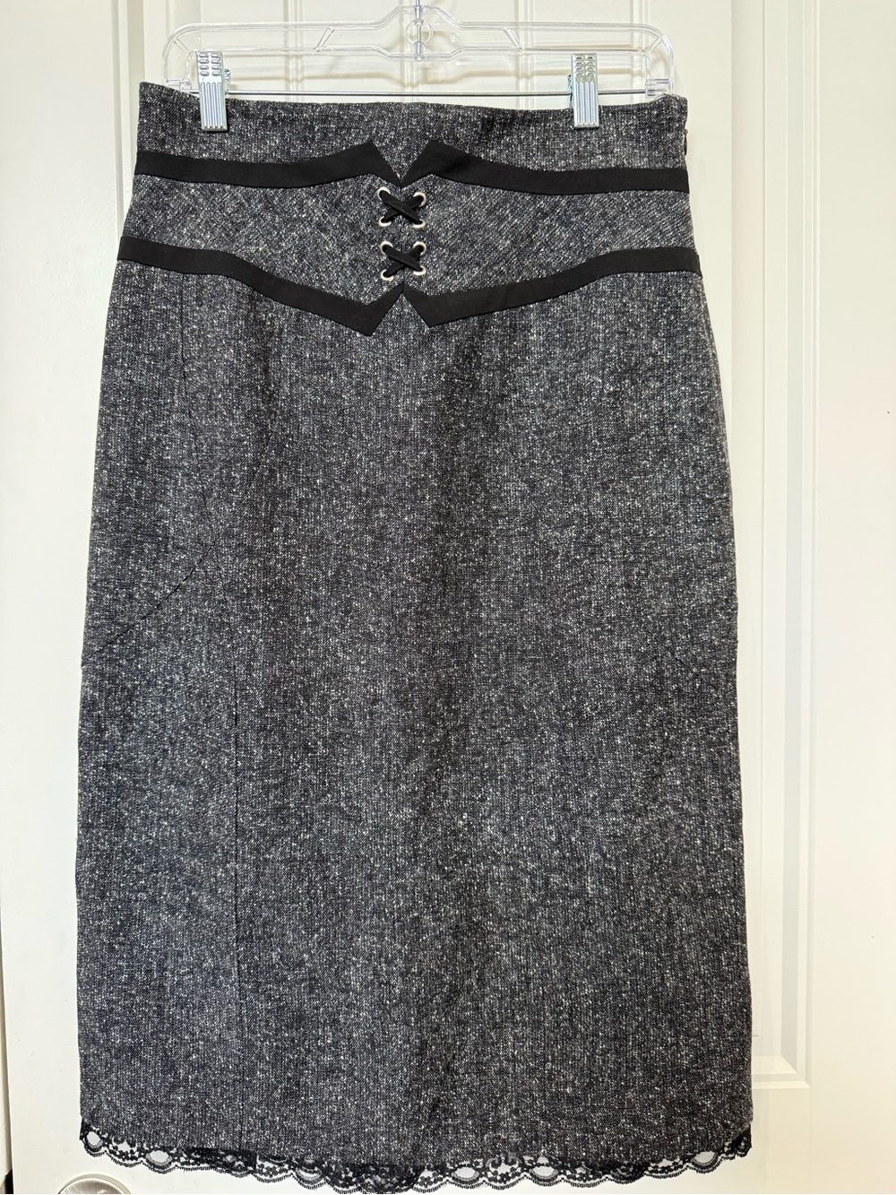 Worthington Black Tweed Pencil Skirt with Flounce Hem, Lace Trim Sz 10 Office